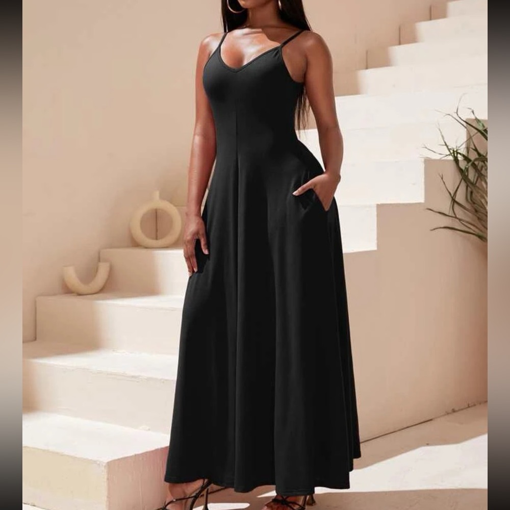 Black hidden pocket cami maxi dress - Picture 6 of 8